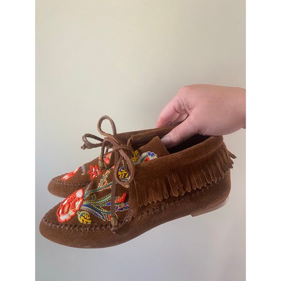 Tory Burch Huntington Beaded Floral Moccasin Flat Booties Size 5 - Picture 5 of 11